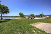 17214 Chalet Drive, Bellevue, NE 68123