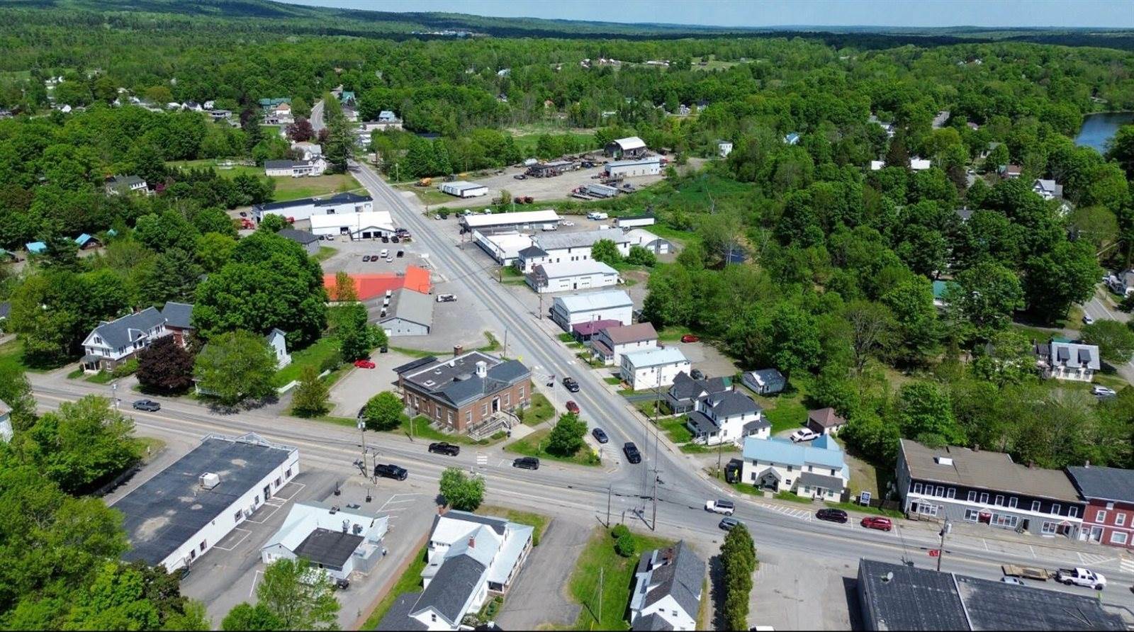 13 Summer Street, Dover-Foxcroft, ME 04426