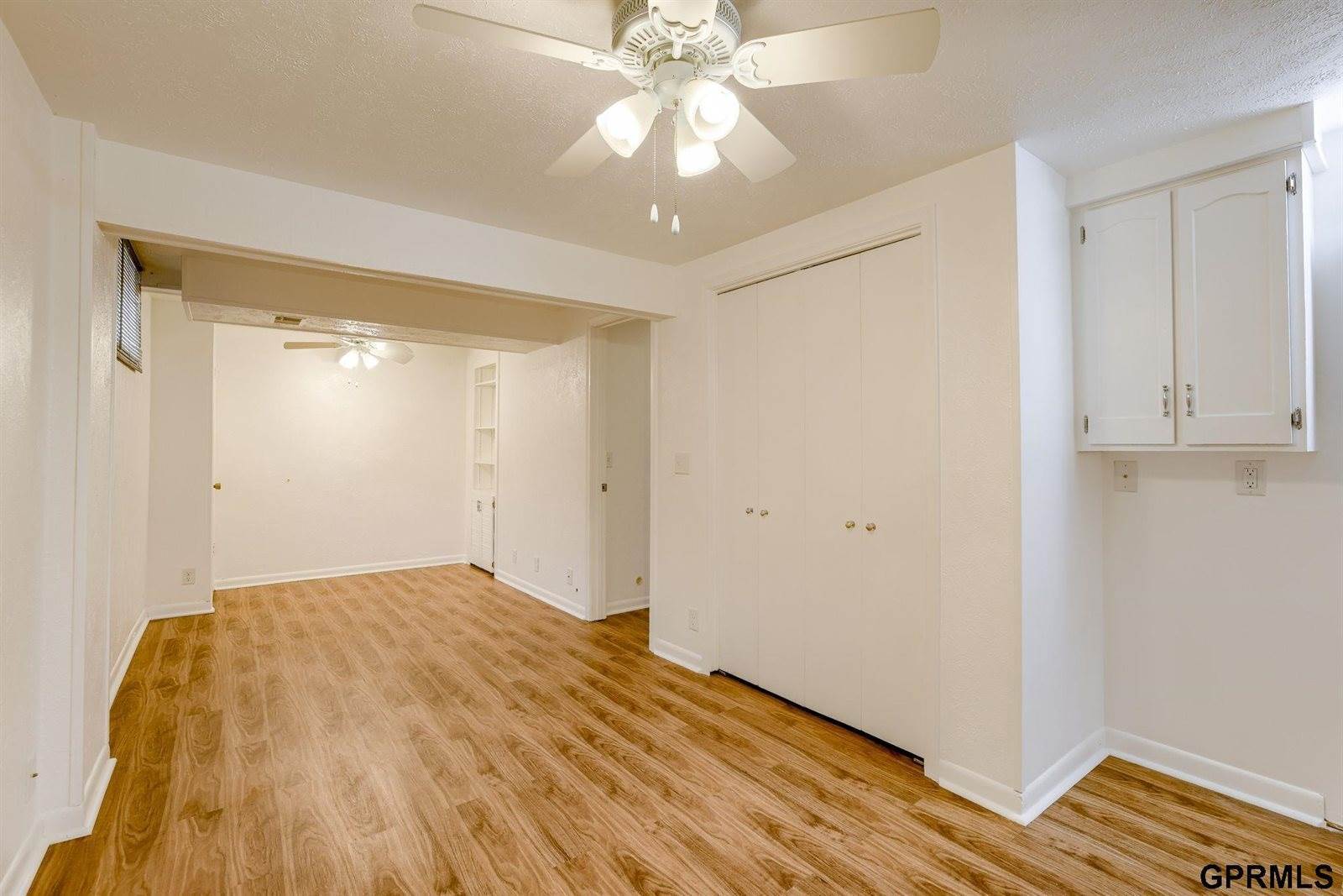 5617 South 93rd Street, Omaha, NE 68127