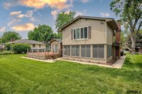 5617 South 93rd Street, Omaha, NE 68127