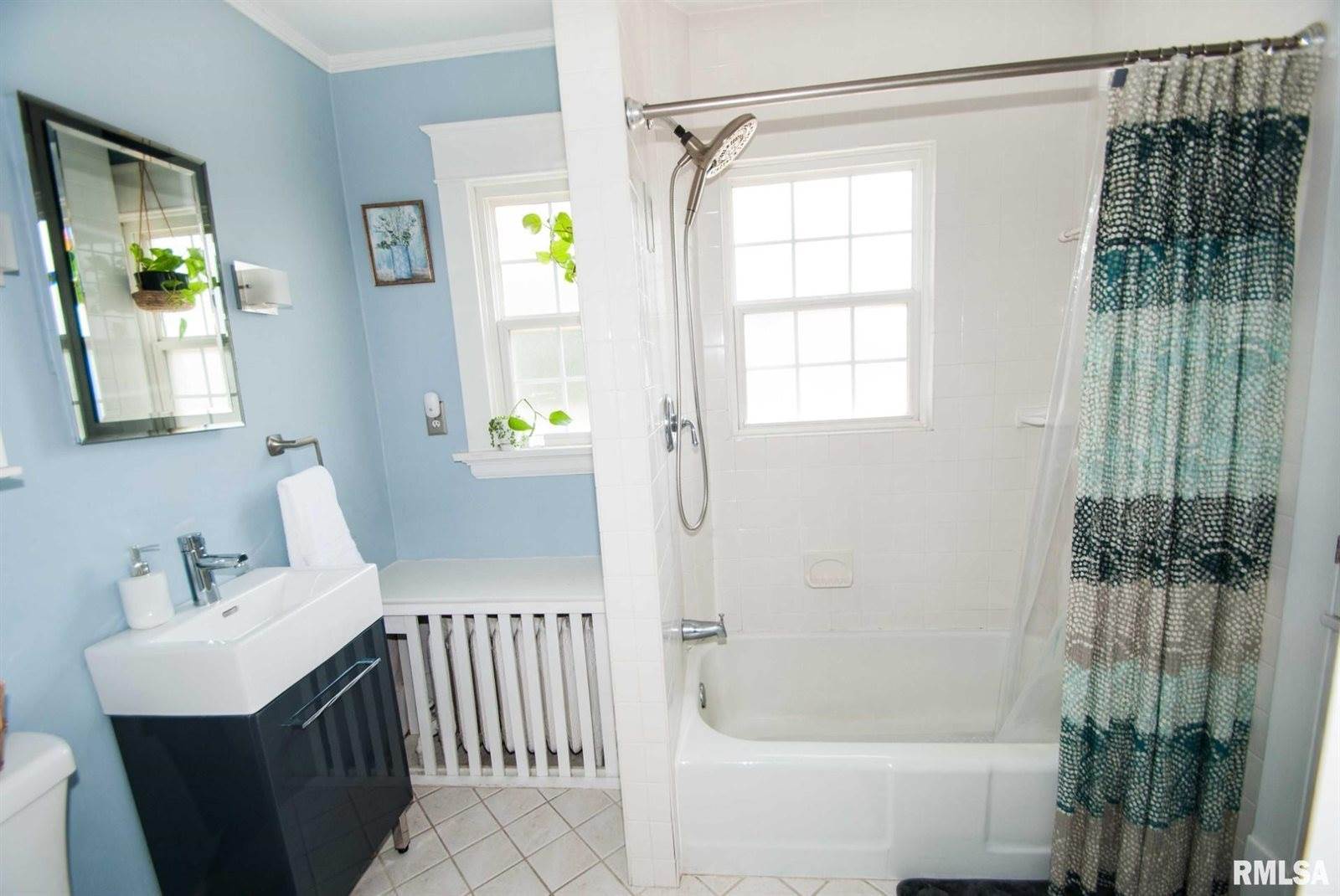 2326 13TH Street, Moline, IL 61265