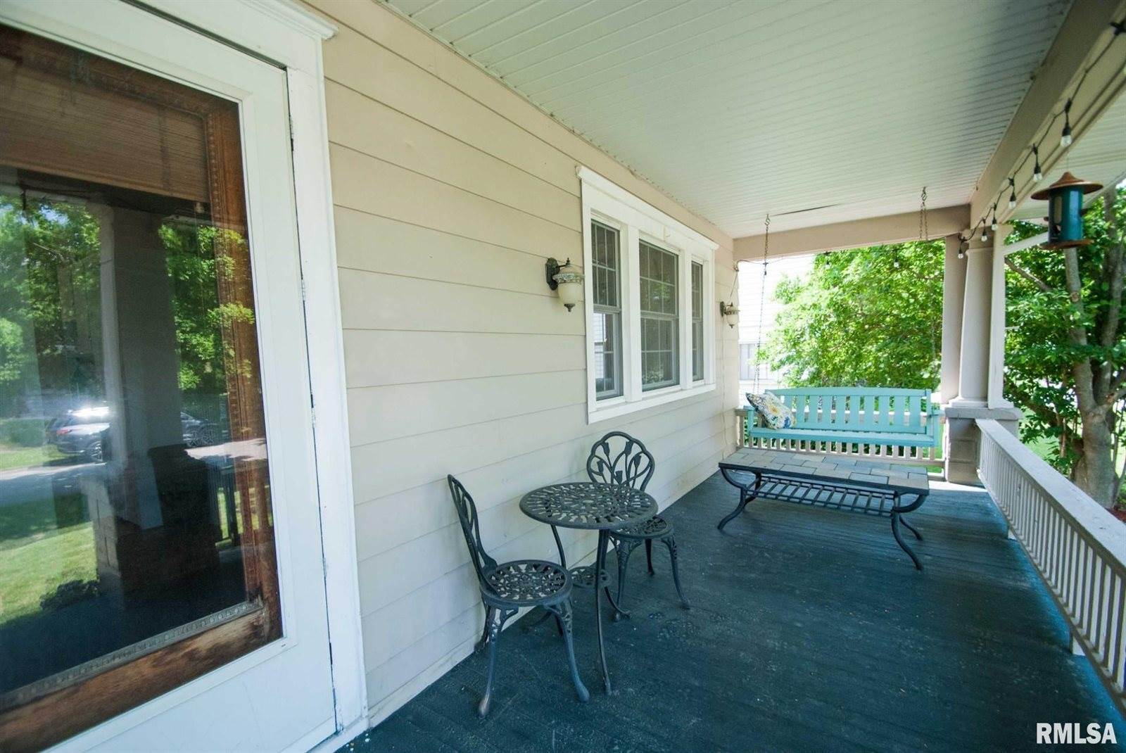 2326 13TH Street, Moline, IL 61265