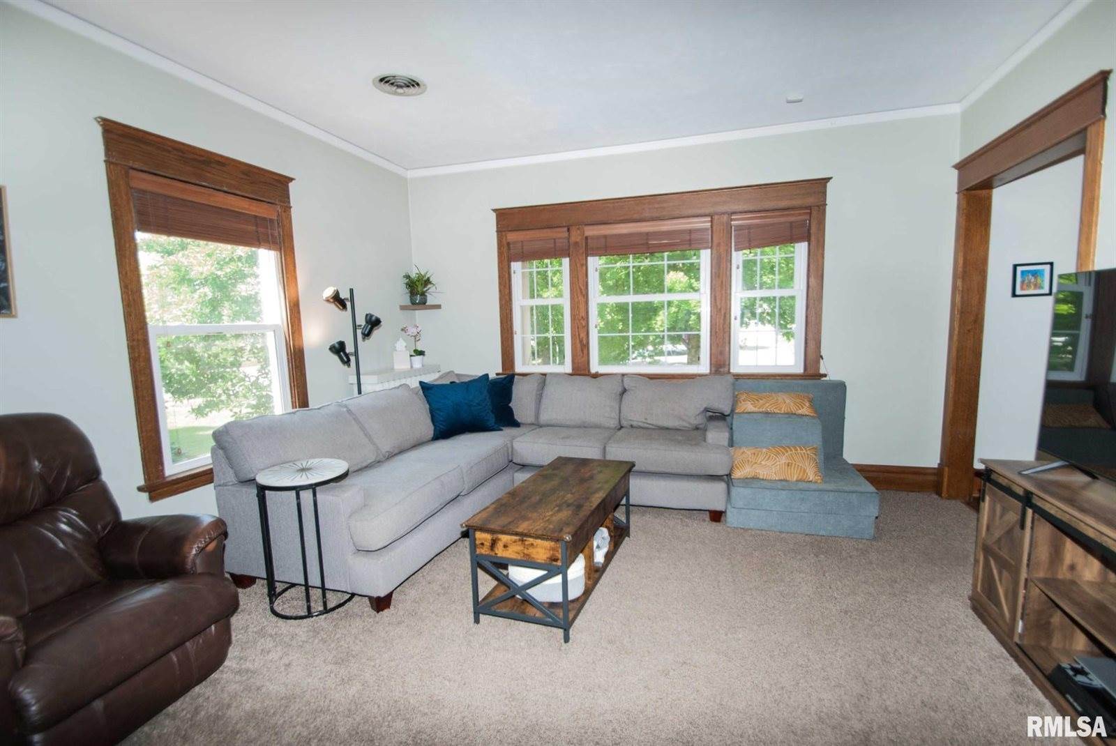 2326 13TH Street, Moline, IL 61265