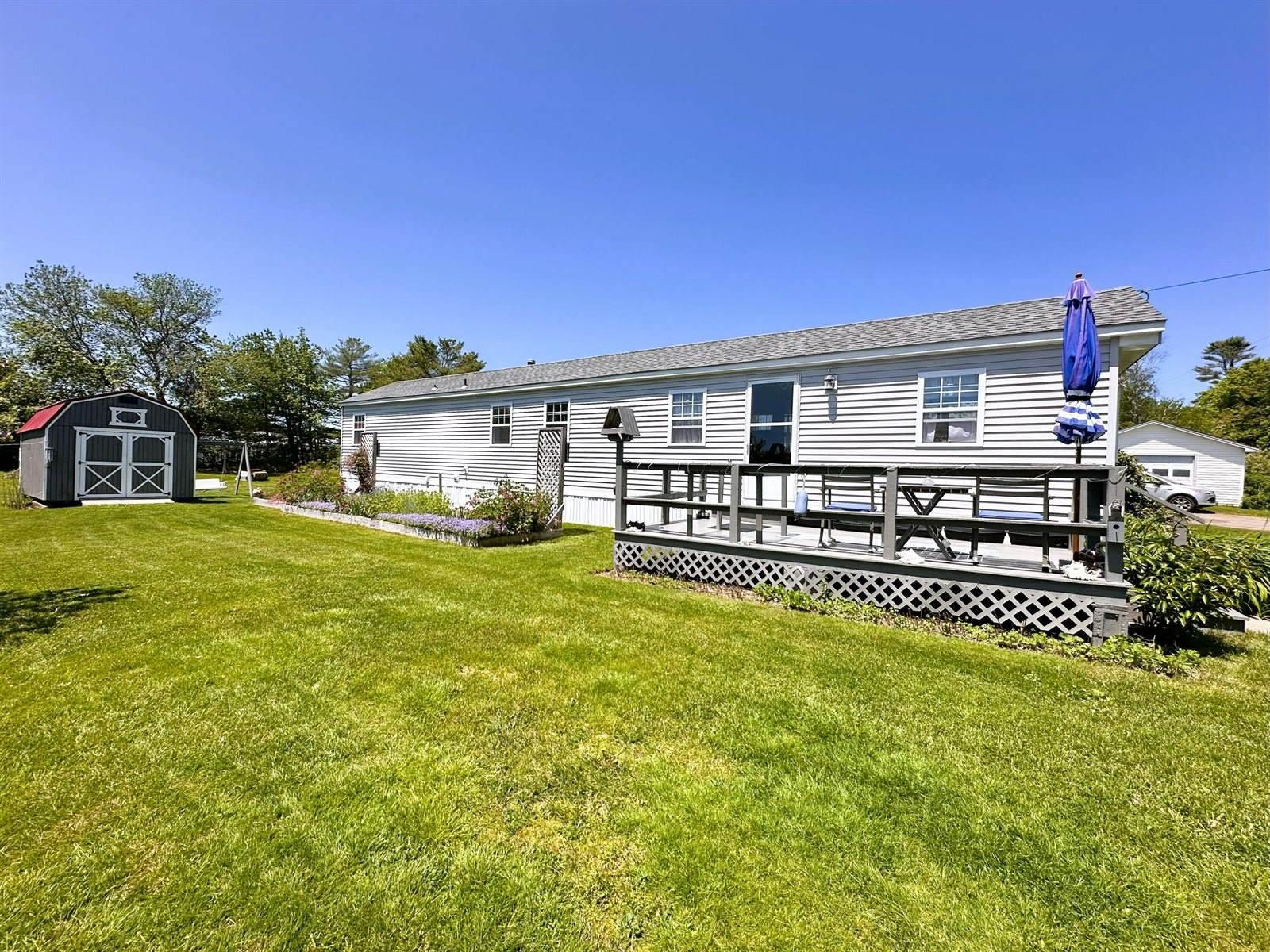 20 Mortland Road, Searsport, ME 04974