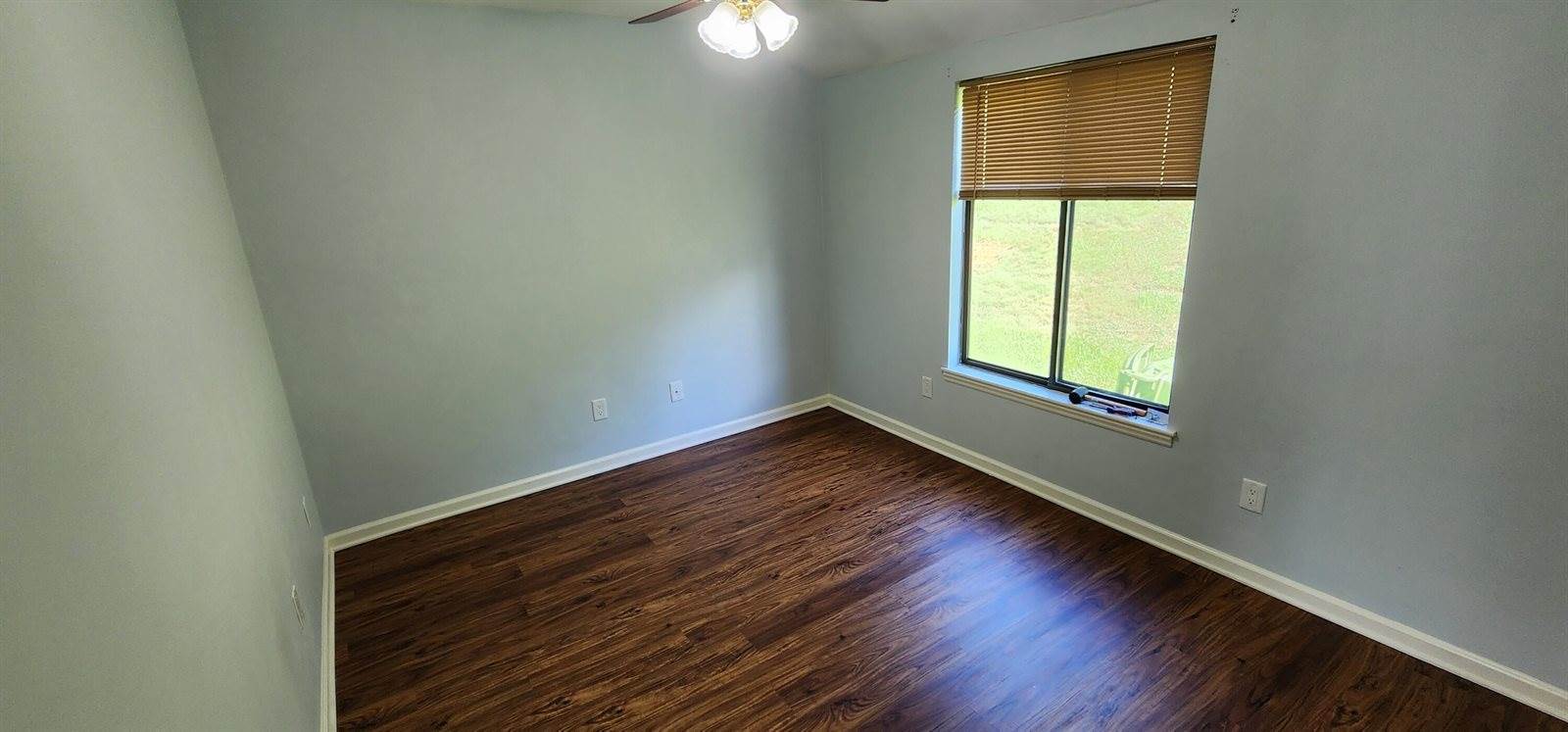 2435 Post Oak Rd, Salem, VA 24153