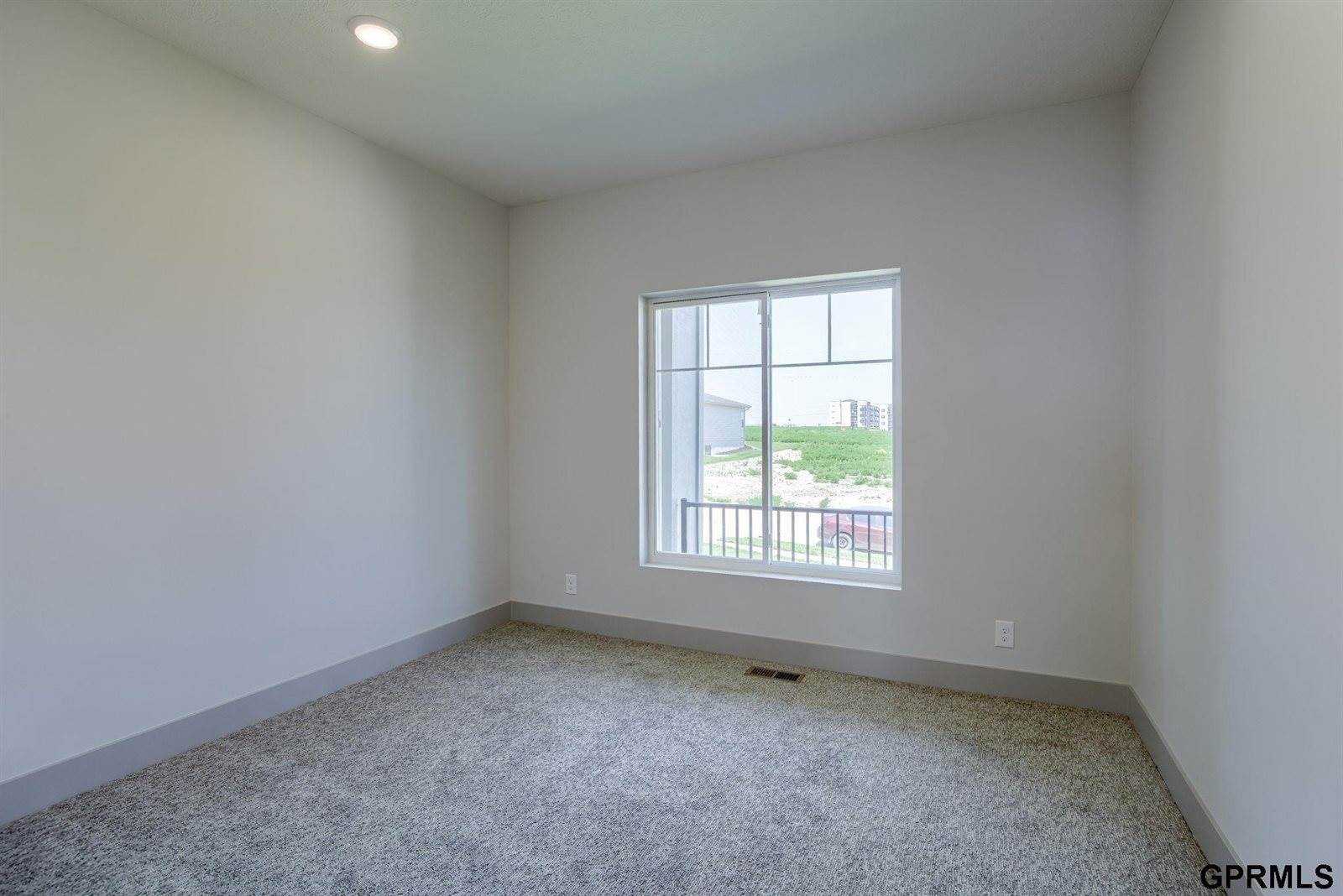 20145 S Street, Omaha, NE 68135