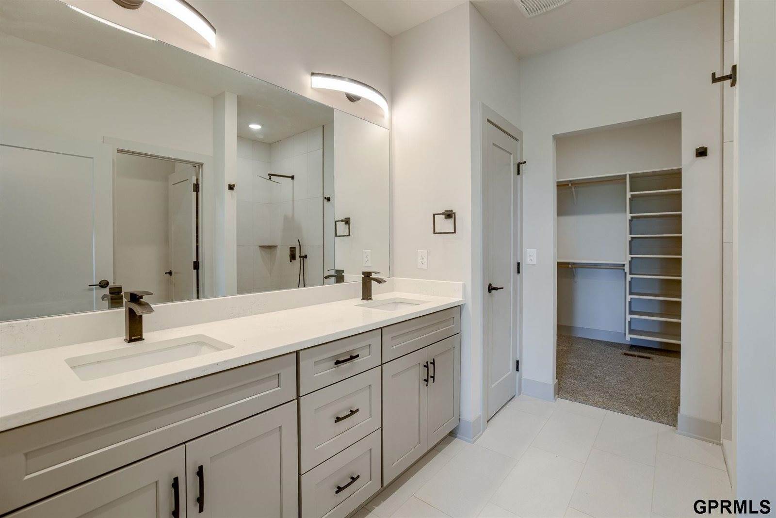 20145 S Street, Omaha, NE 68135