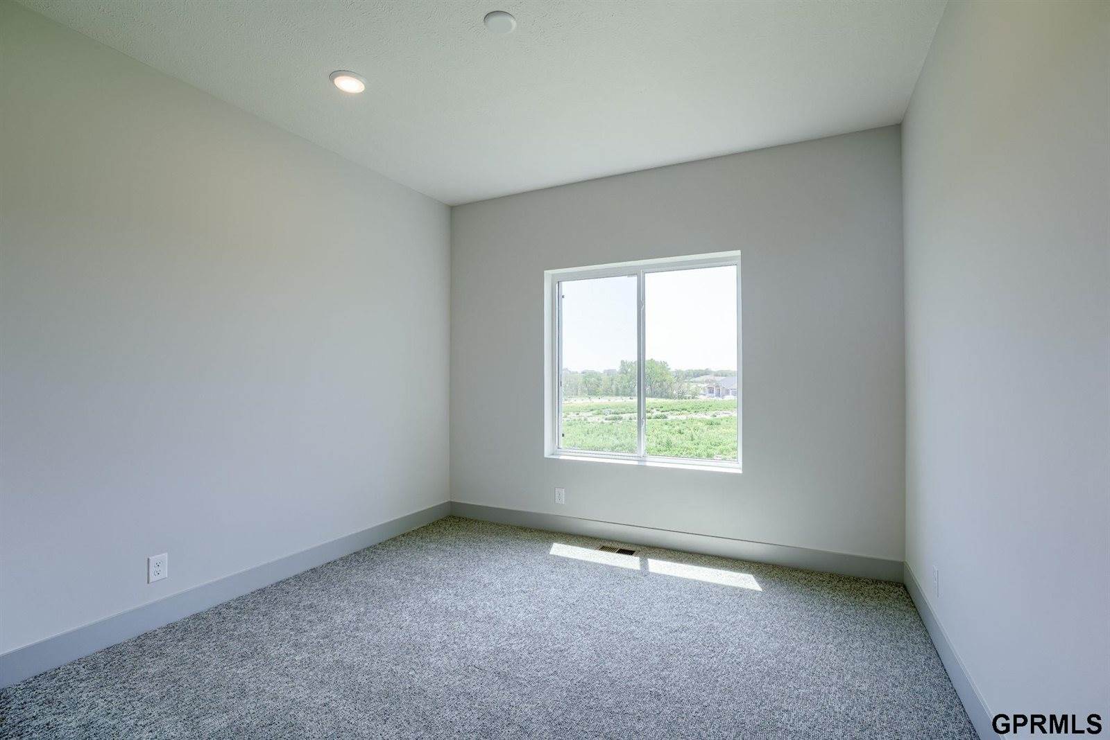 20145 S Street, Omaha, NE 68135