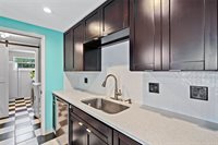 7355 Cass Circle, Sarasota, FL 34231