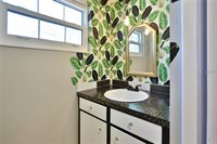 7355 Cass Circle, Sarasota, FL 34231