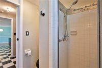 7355 Cass Circle, Sarasota, FL 34231