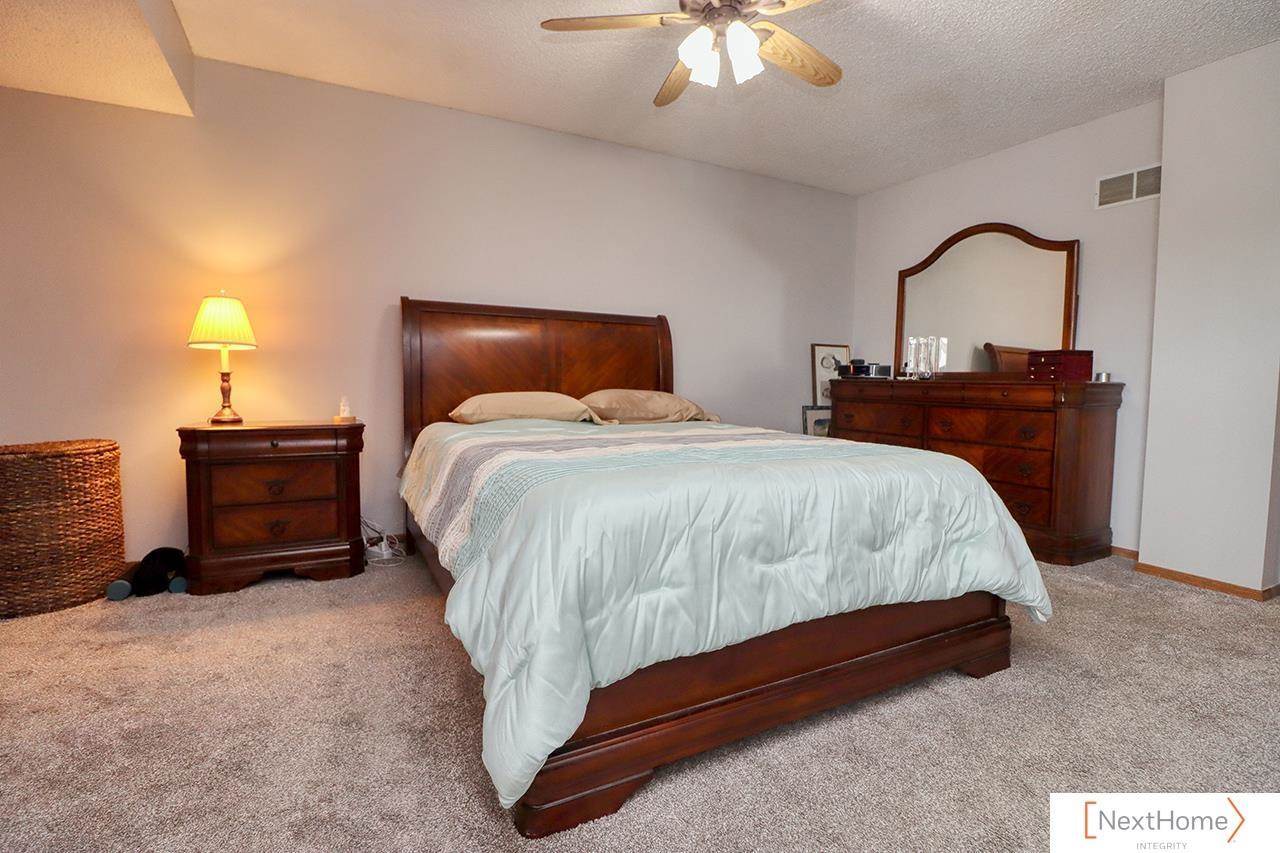 4115 North 45th Street Court, Lincoln, NE 68504