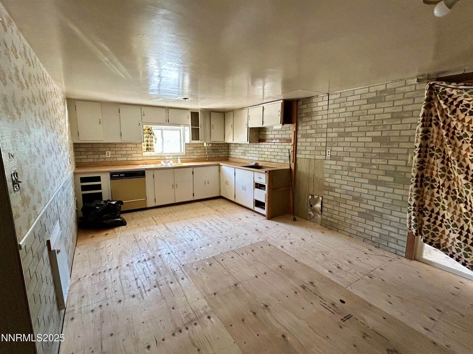 4082 Grass Valley Road, Winnemucca, NV 89445