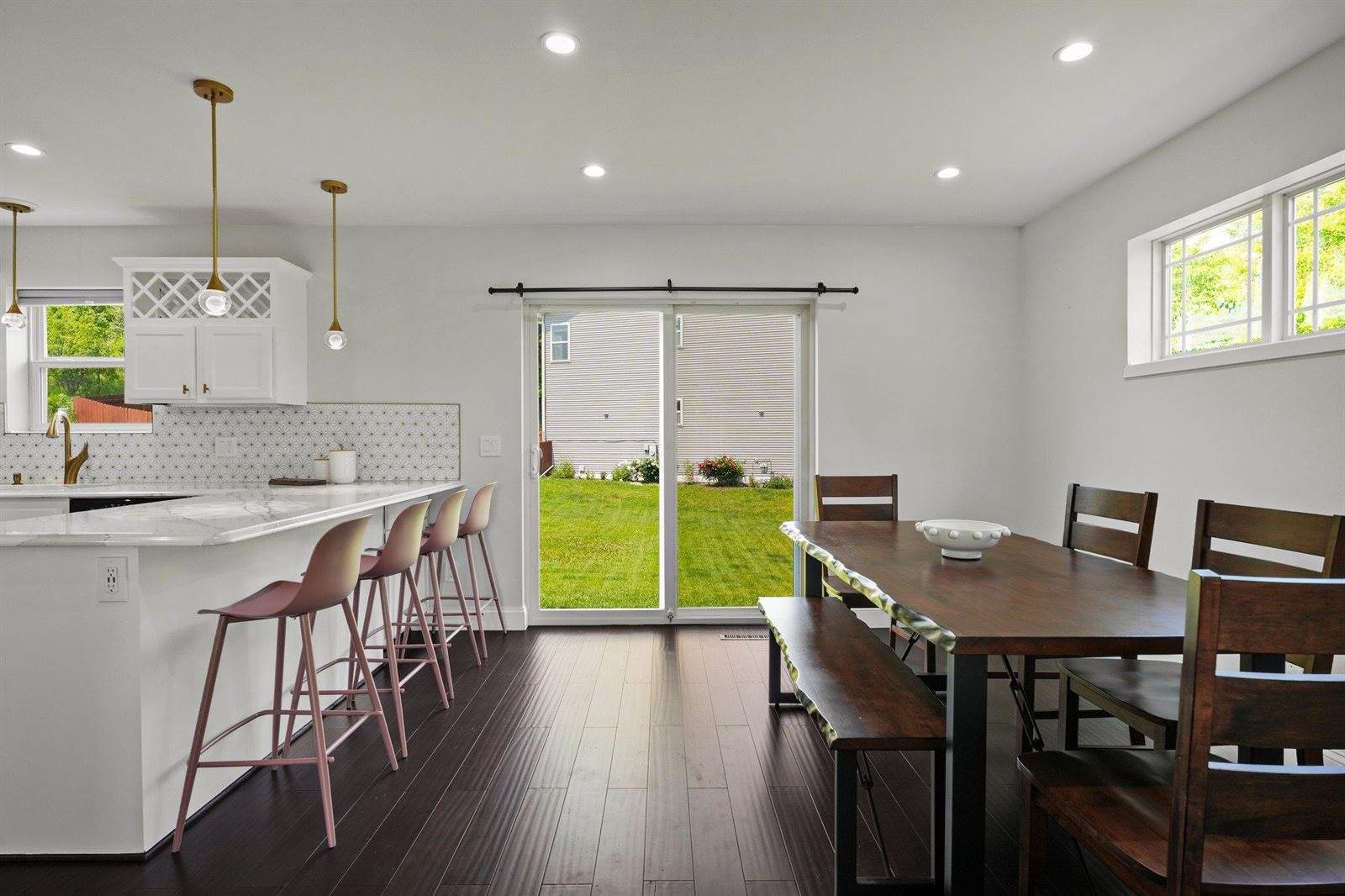 1 Deschamp, Madison, WI 53718