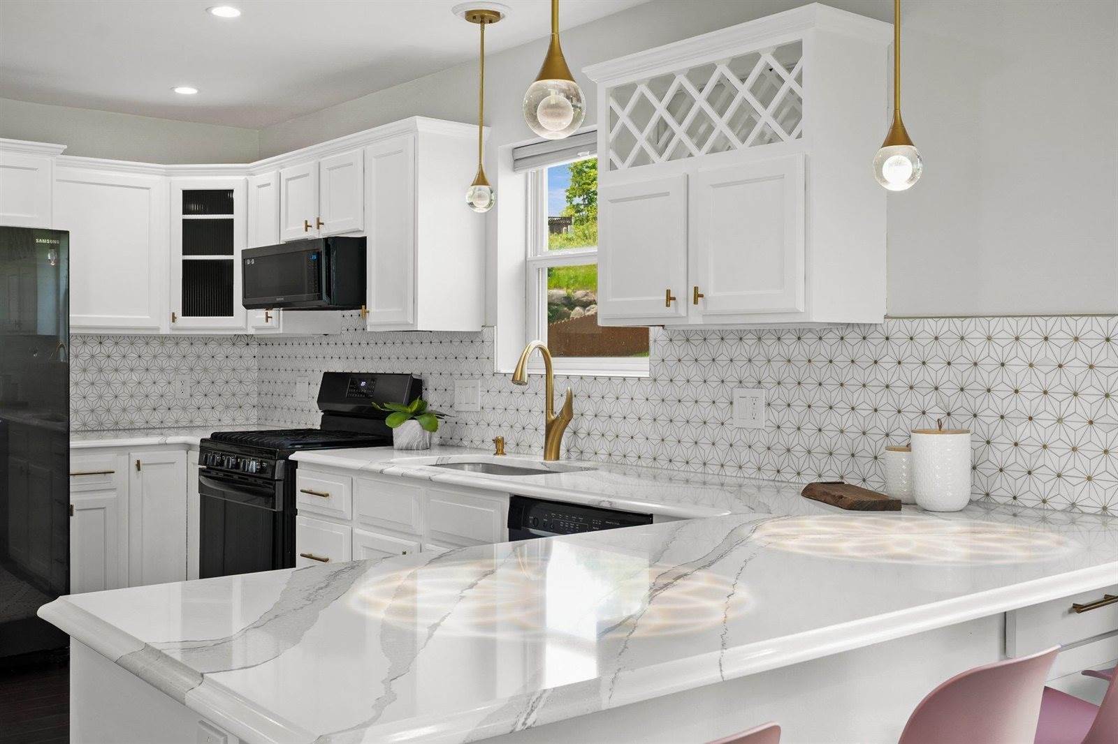 1 Deschamp, Madison, WI 53718