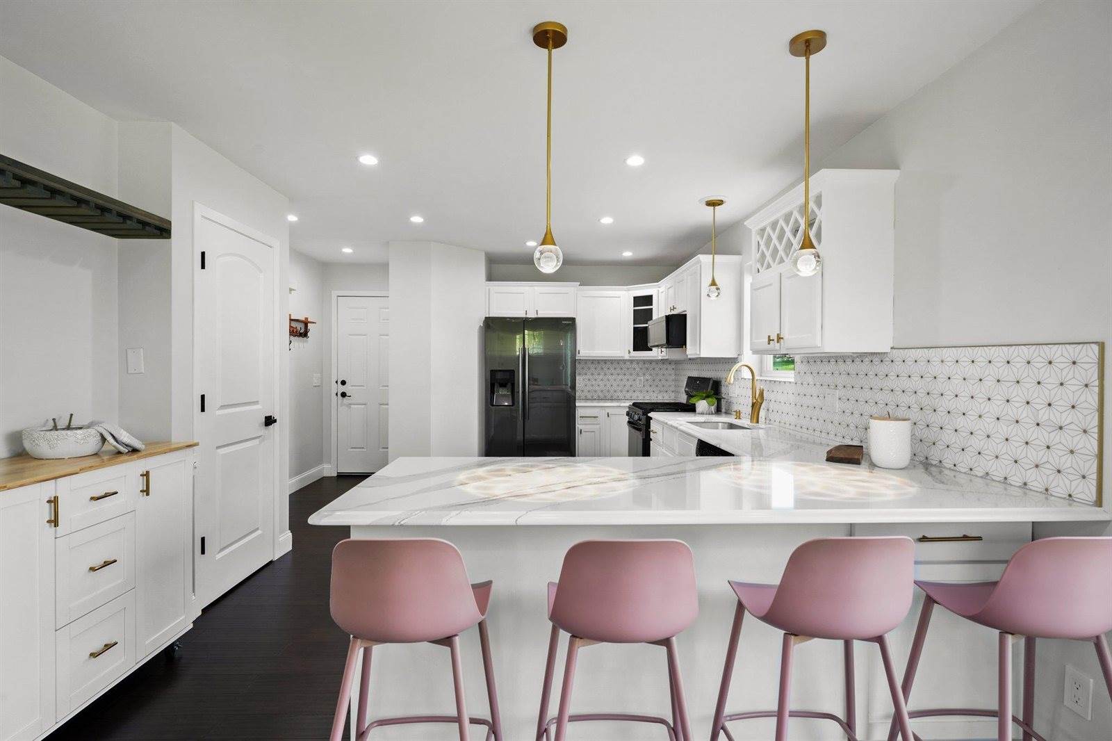 1 Deschamp, Madison, WI 53718