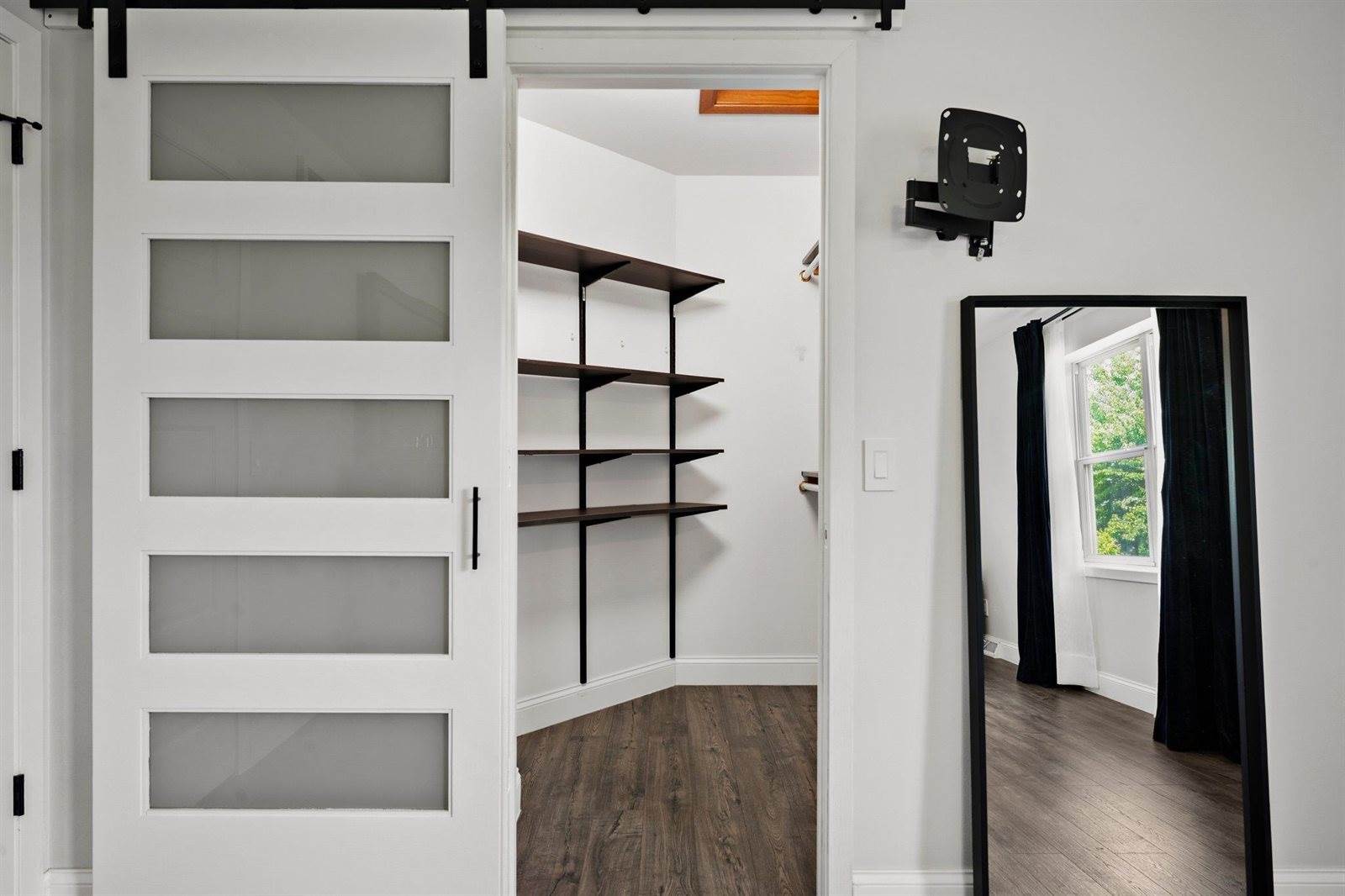 1 Deschamp, Madison, WI 53718