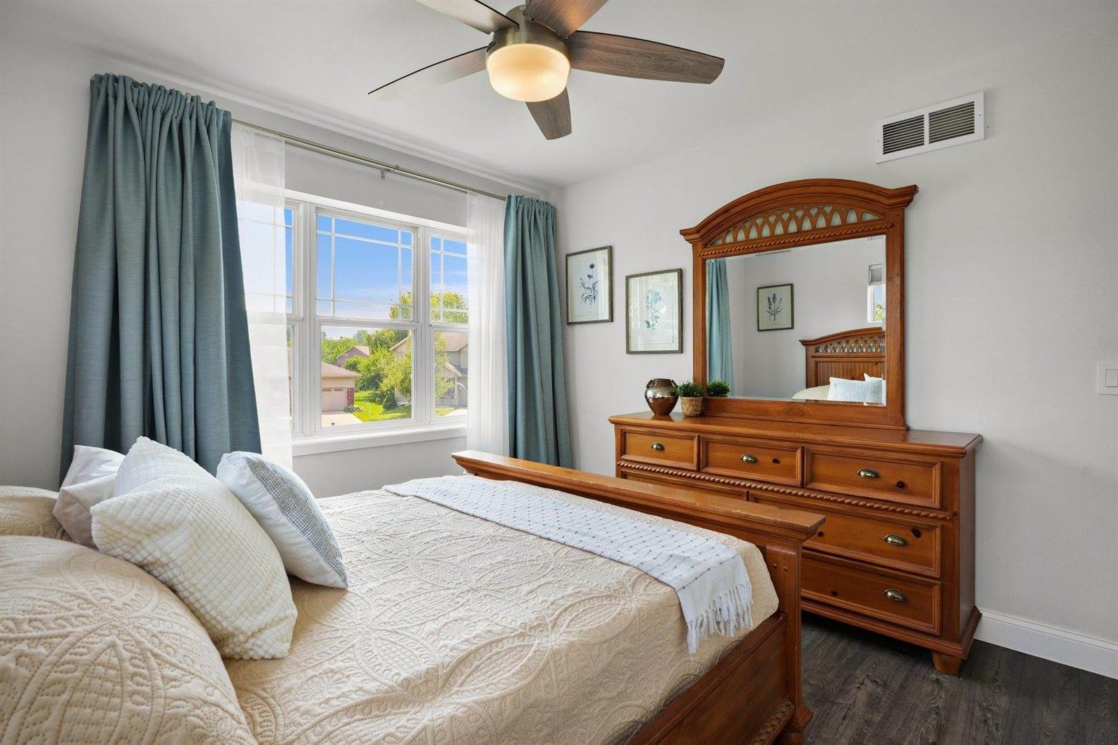 1 Deschamp, Madison, WI 53718