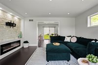 1 Deschamp, Madison, WI 53718