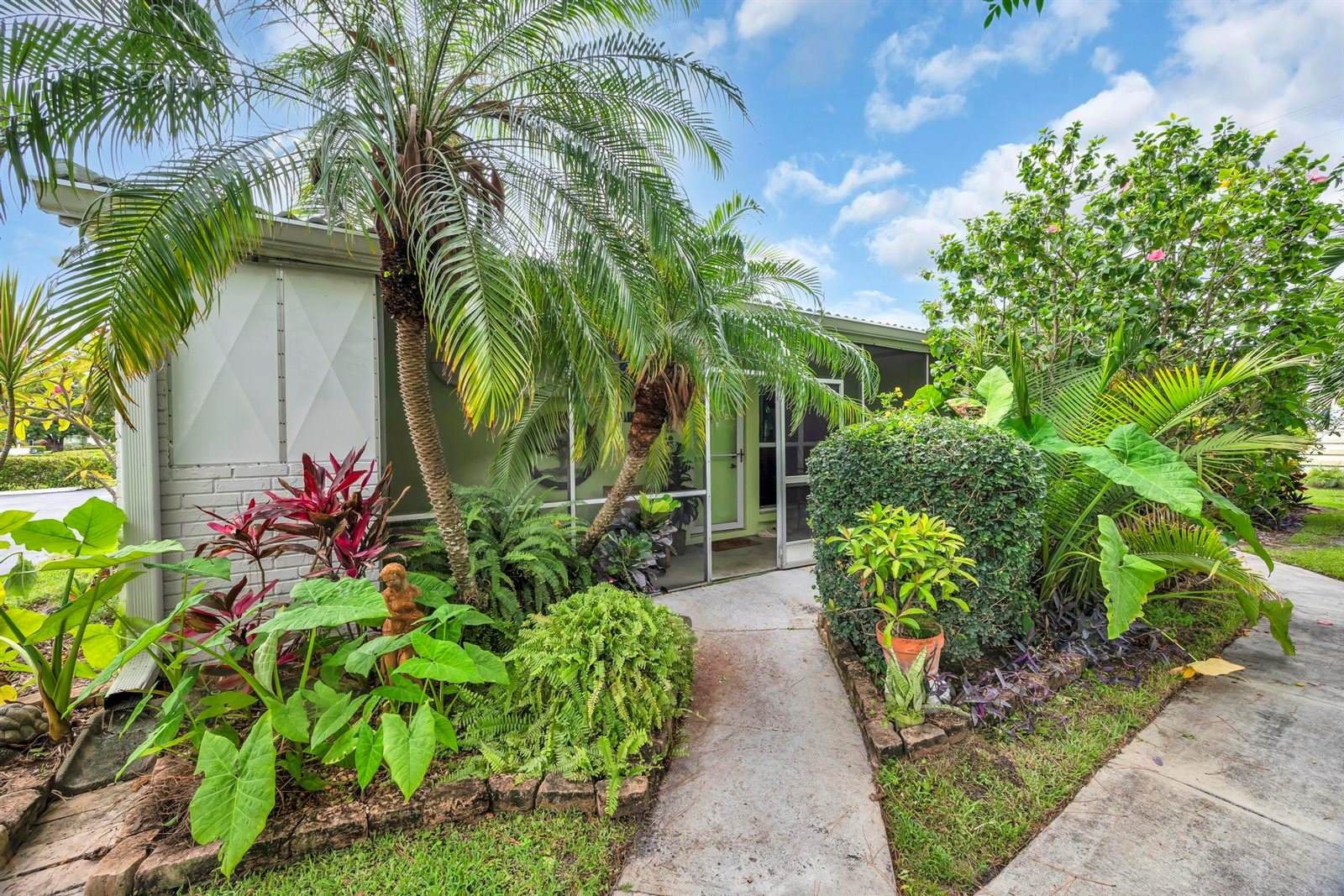 2121 SE Wayne Road, Stuart, FL 34994