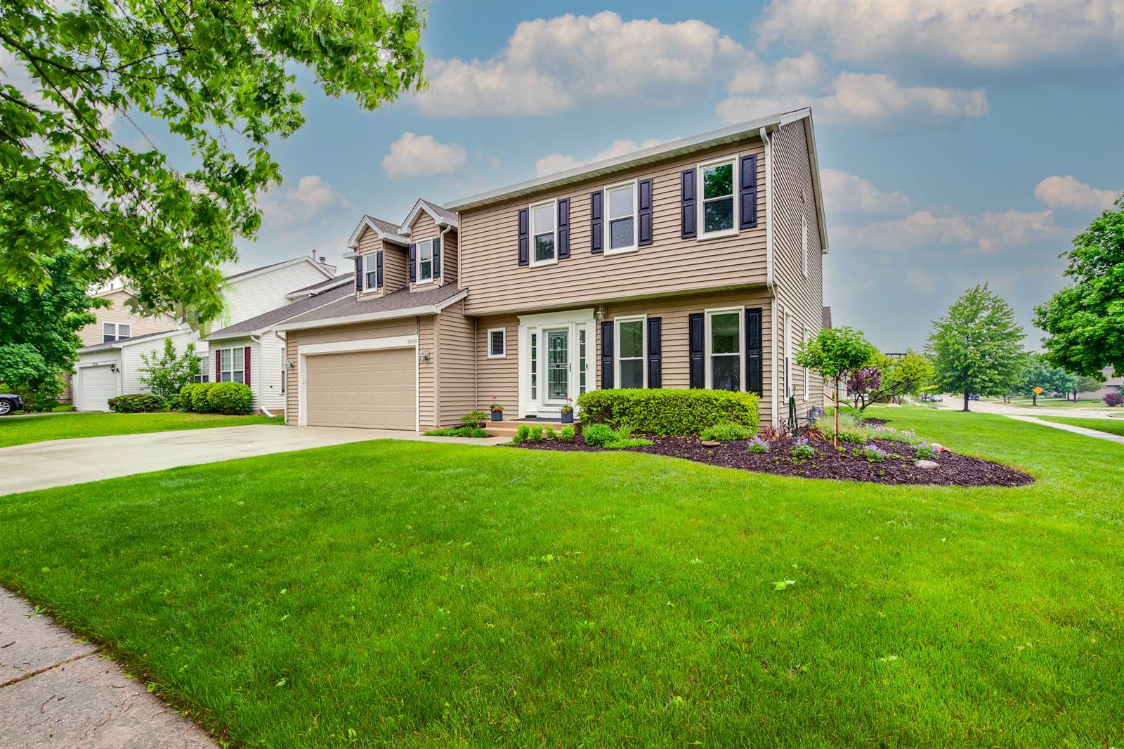 9508 63rd St, Kenosha, WI 53142