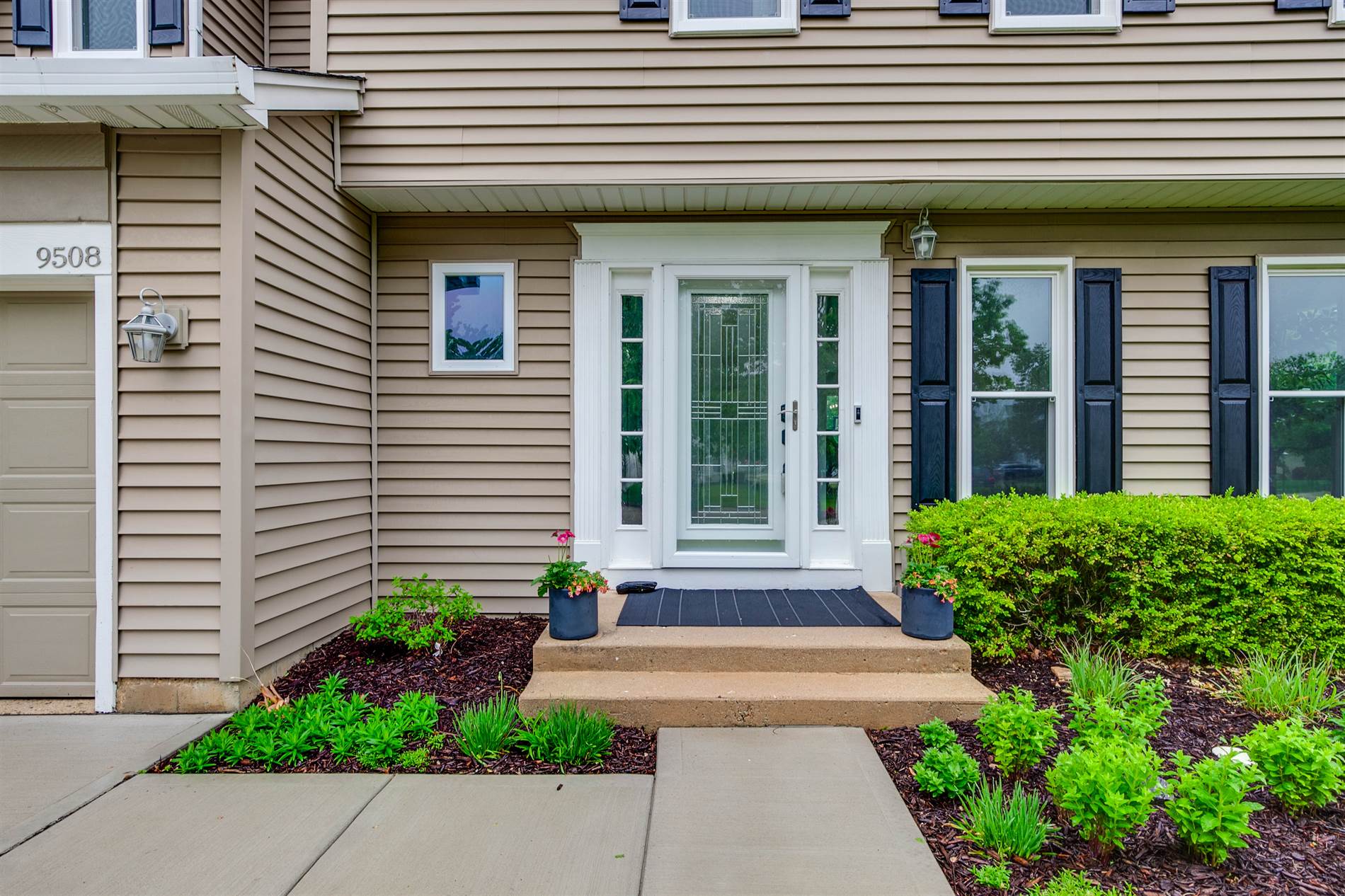 9508 63rd St, Kenosha, WI 53142