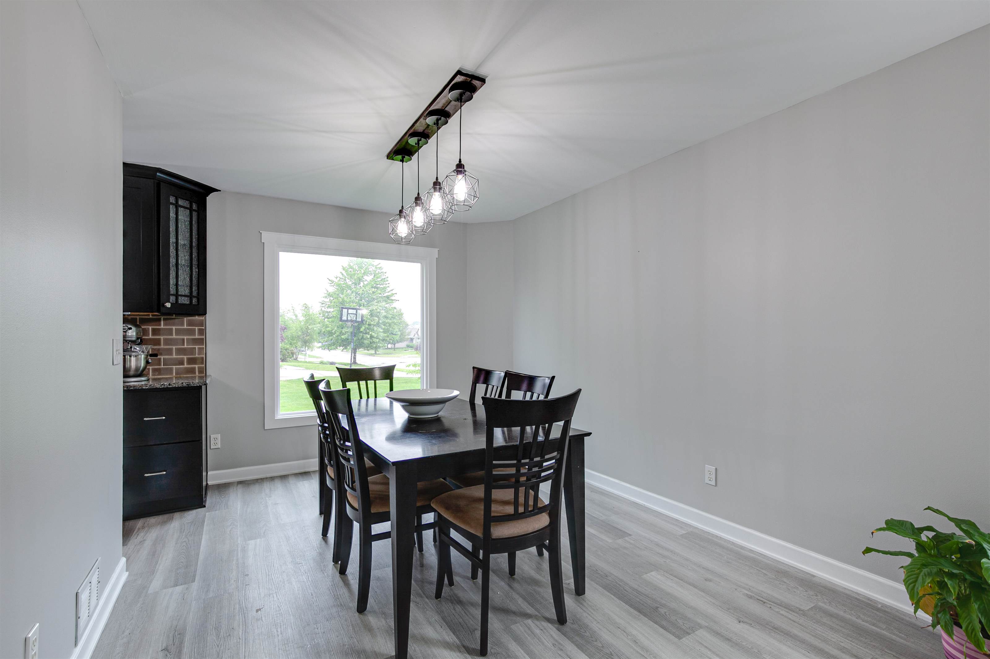 9508 63rd St, Kenosha, WI 53142