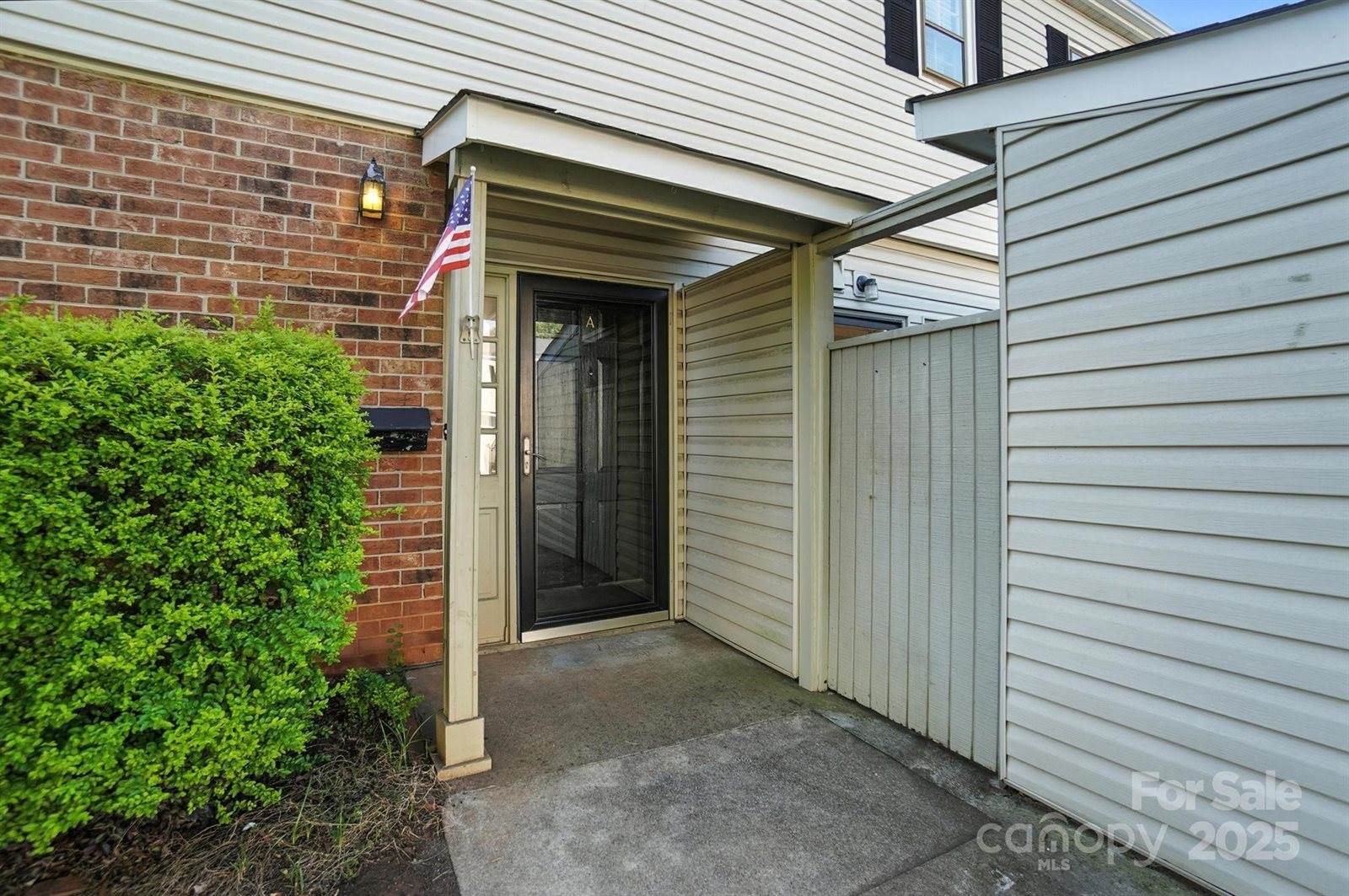 5947 Quail Hollow Road, Charlotte, NC 28210