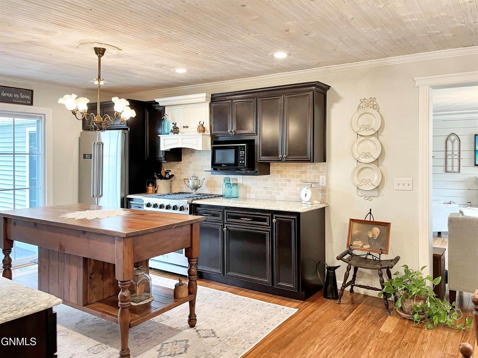 209 S Dakota Street, Tioga, ND 58852