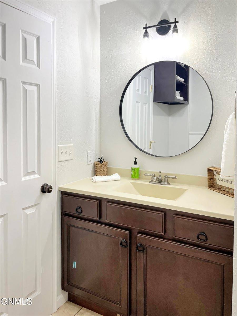 209 S Dakota Street, Tioga, ND 58852