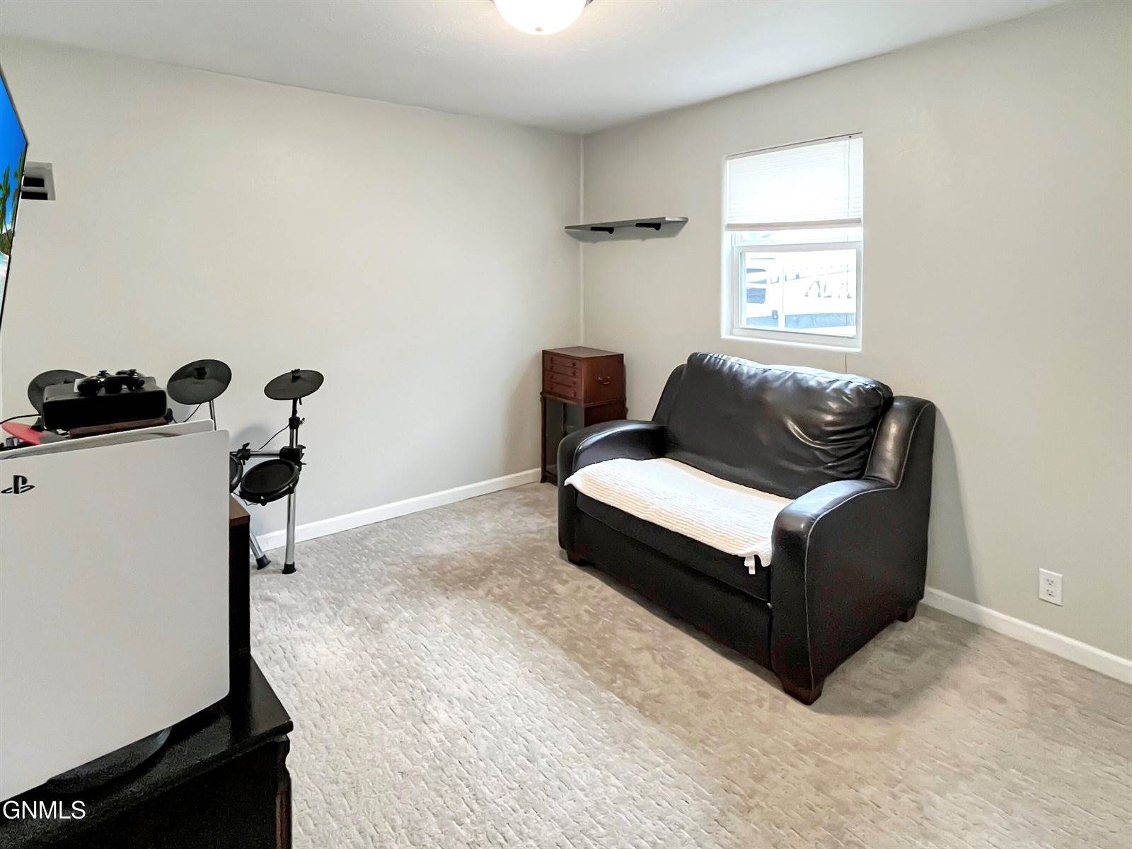 209 S Dakota Street, Tioga, ND 58852