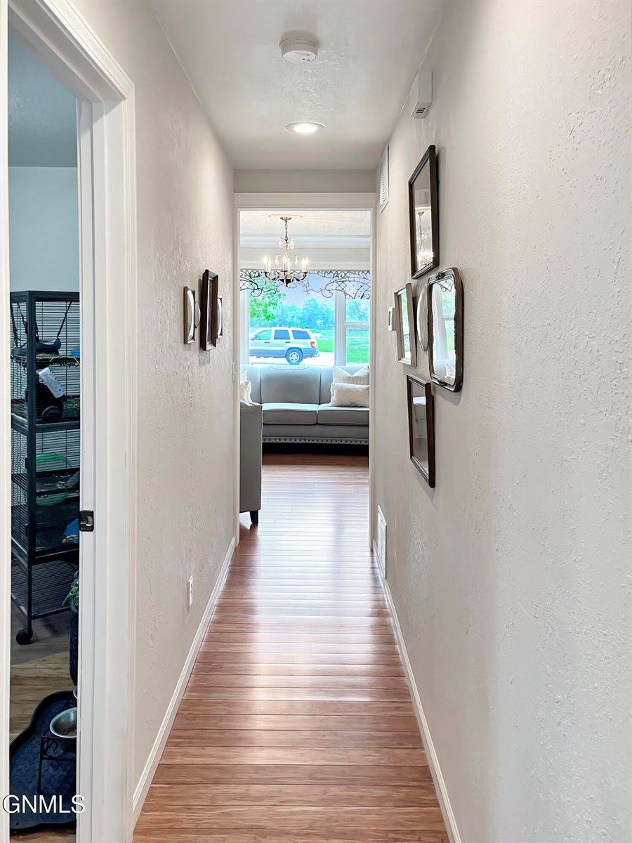 209 S Dakota Street, Tioga, ND 58852