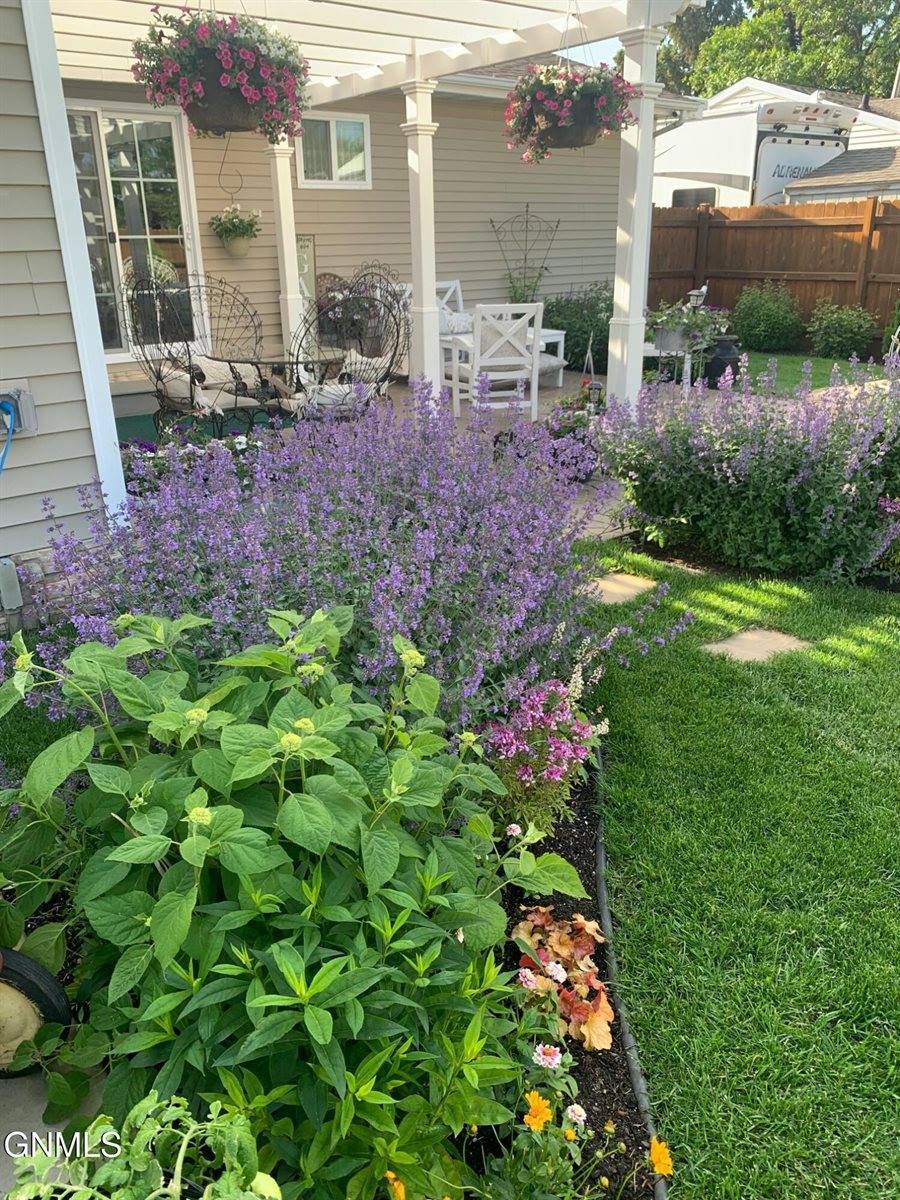 209 S Dakota Street, Tioga, ND 58852