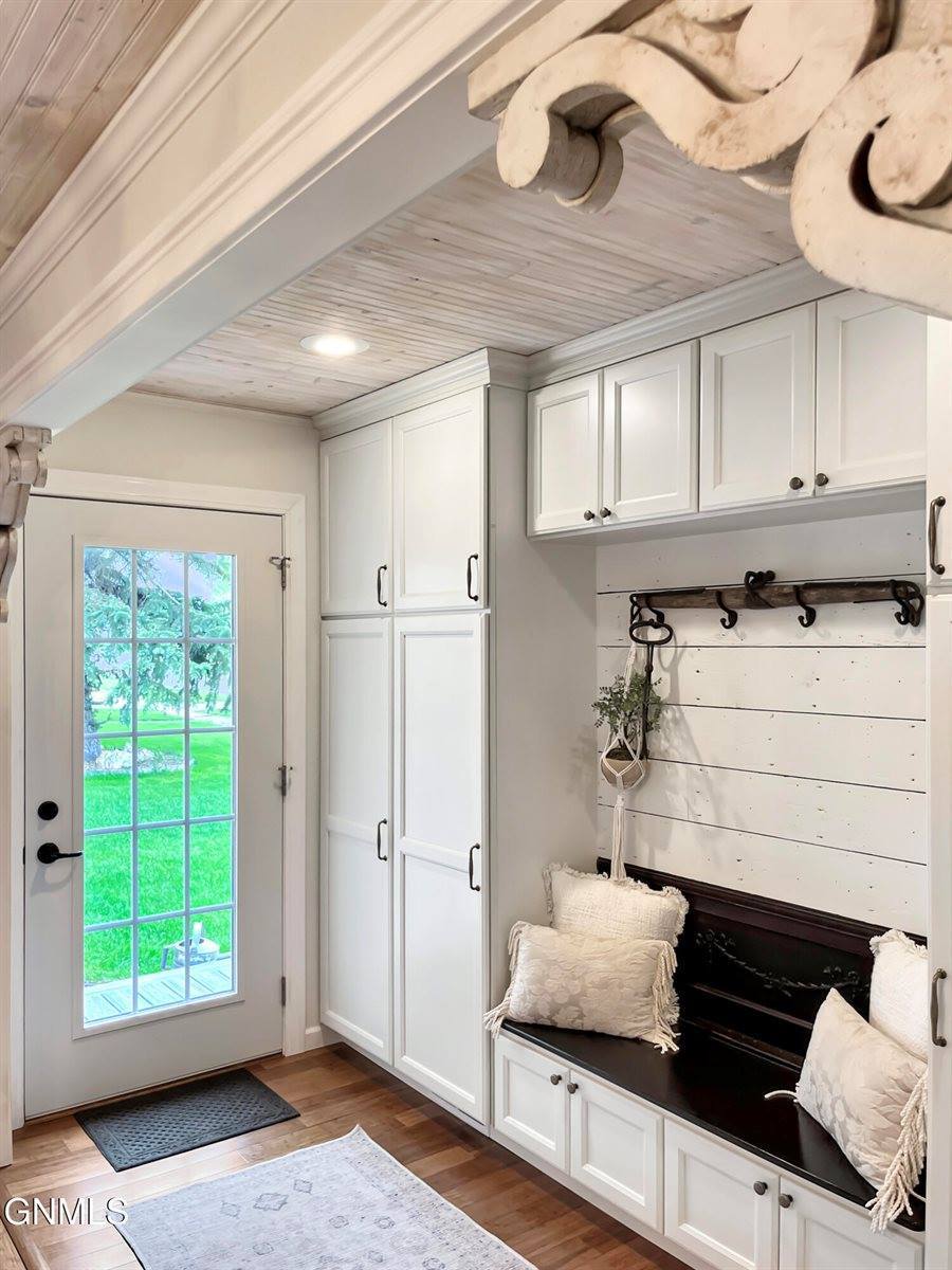 209 S Dakota Street, Tioga, ND 58852