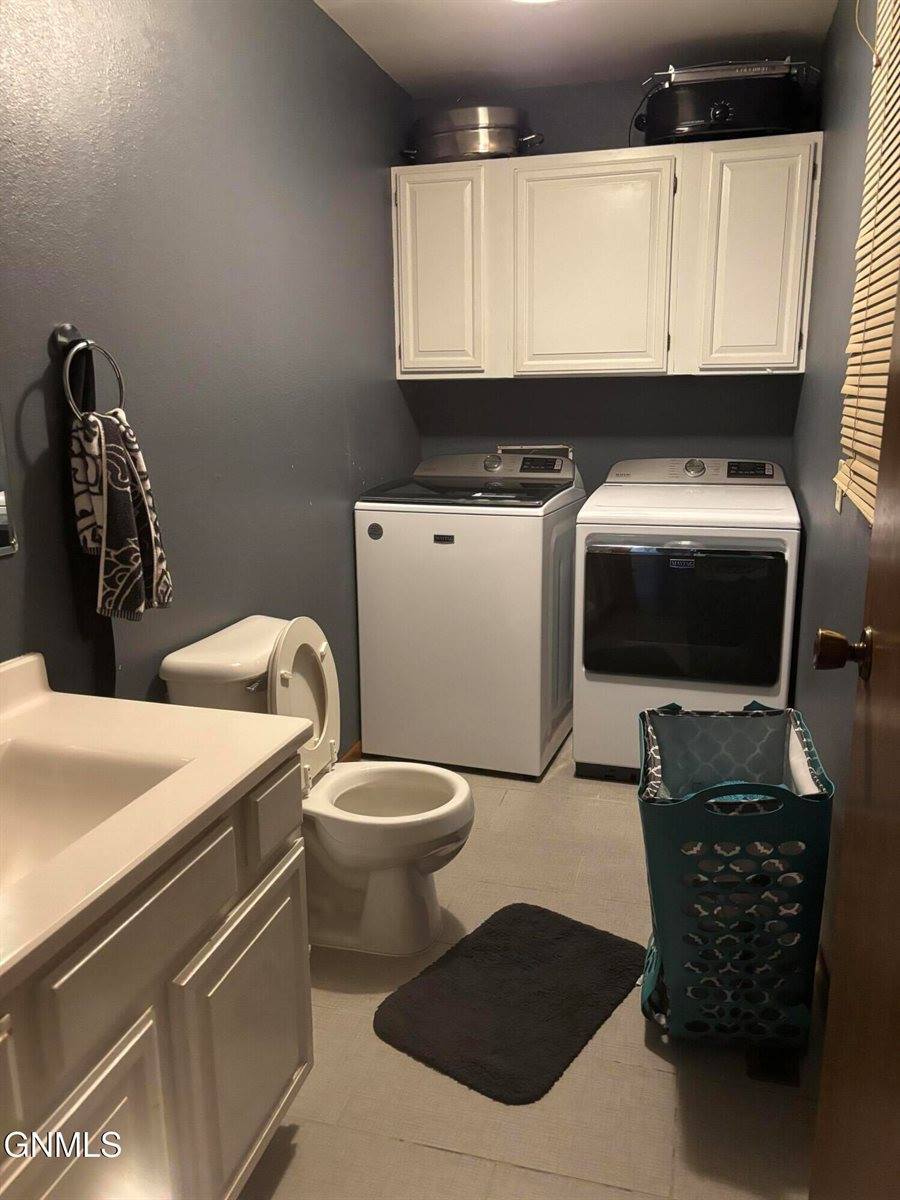 2414 15th Avenue West, Williston, ND 58801