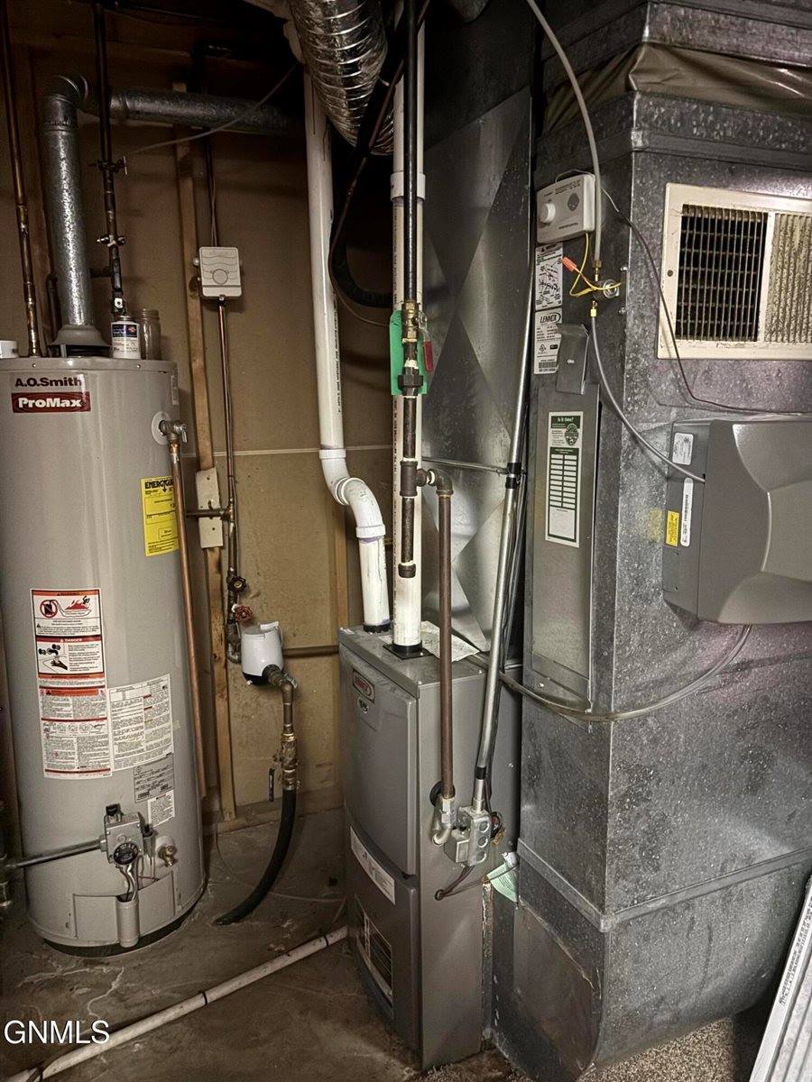 2414 15th Avenue West, Williston, ND 58801