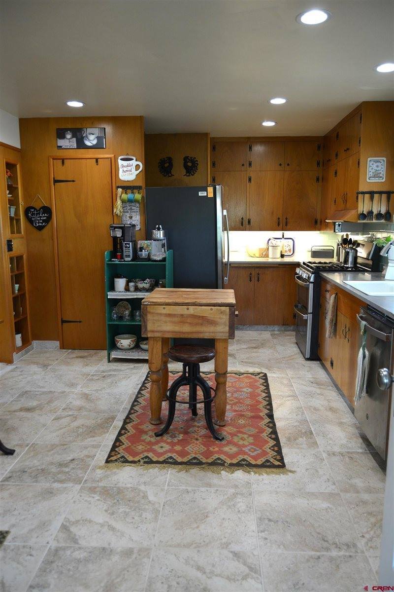 8801 2100 Road, Austin, CO 81410