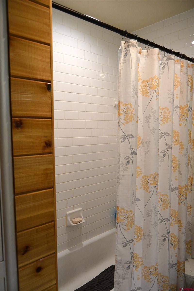 8801 2100 Road, Austin, CO 81410