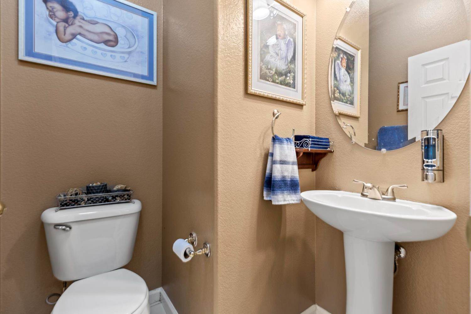 8681 Fobes Drive, Antelope, CA 95843