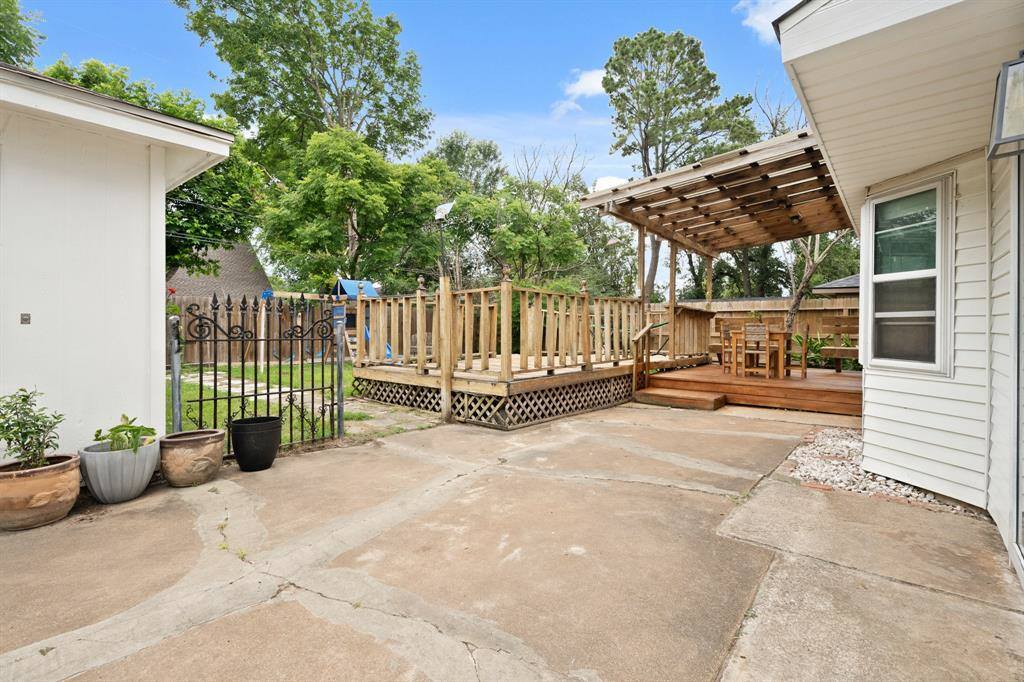 10907 Sagemeadow Lane, Houston, TX 77089