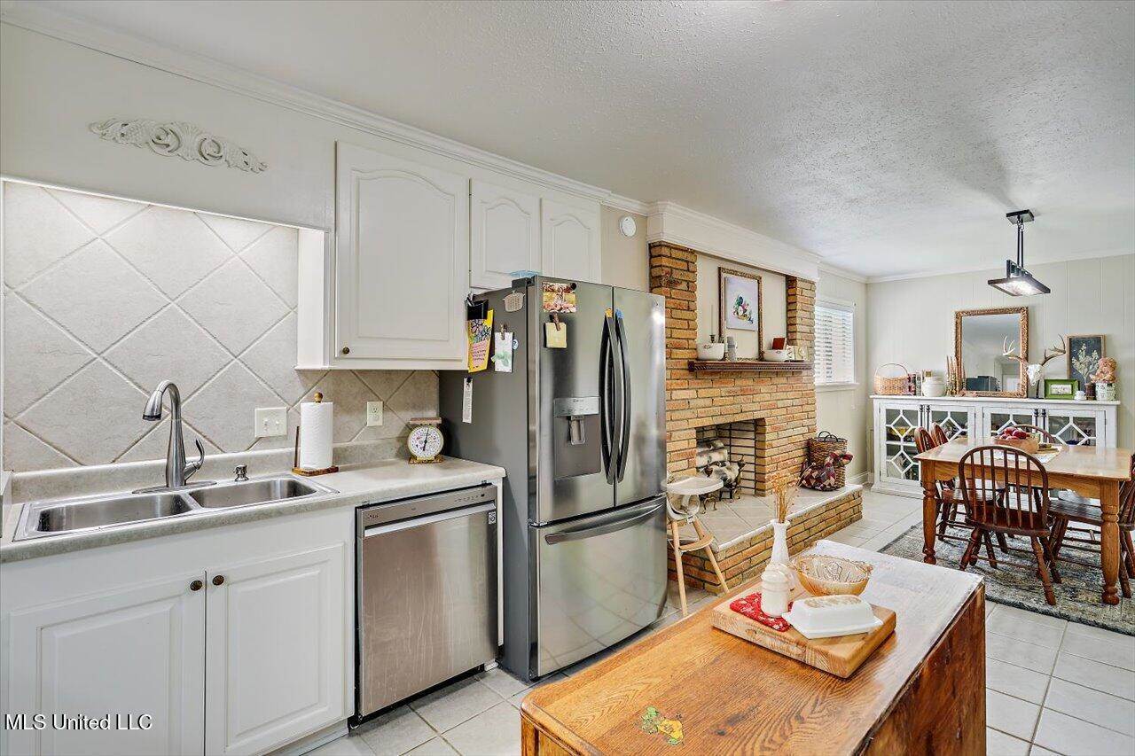 12661 Springridge Road, Terry, MS 39170