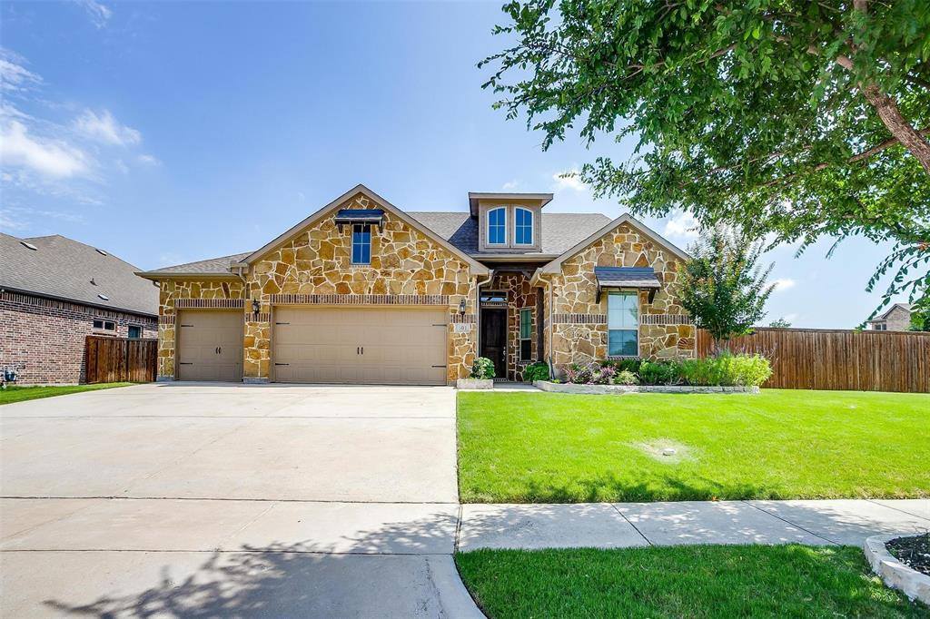 601 Mangrove Trail, Saginaw, TX 76131