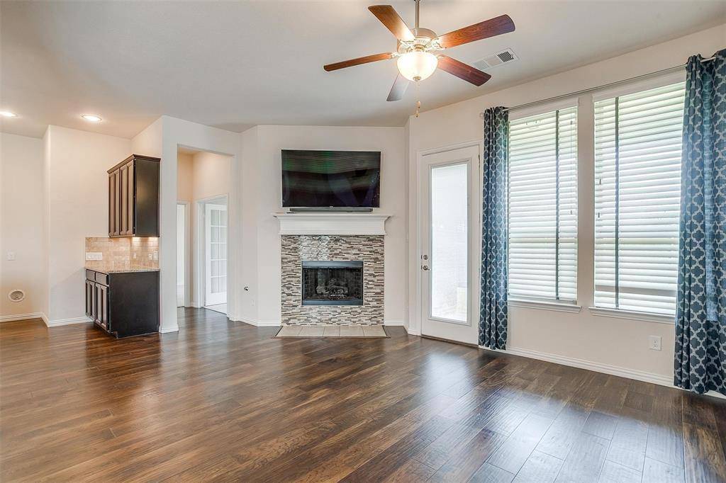 601 Mangrove Trail, Saginaw, TX 76131