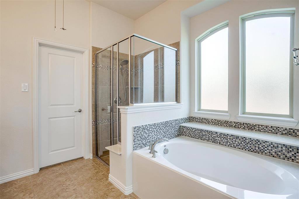 601 Mangrove Trail, Saginaw, TX 76131