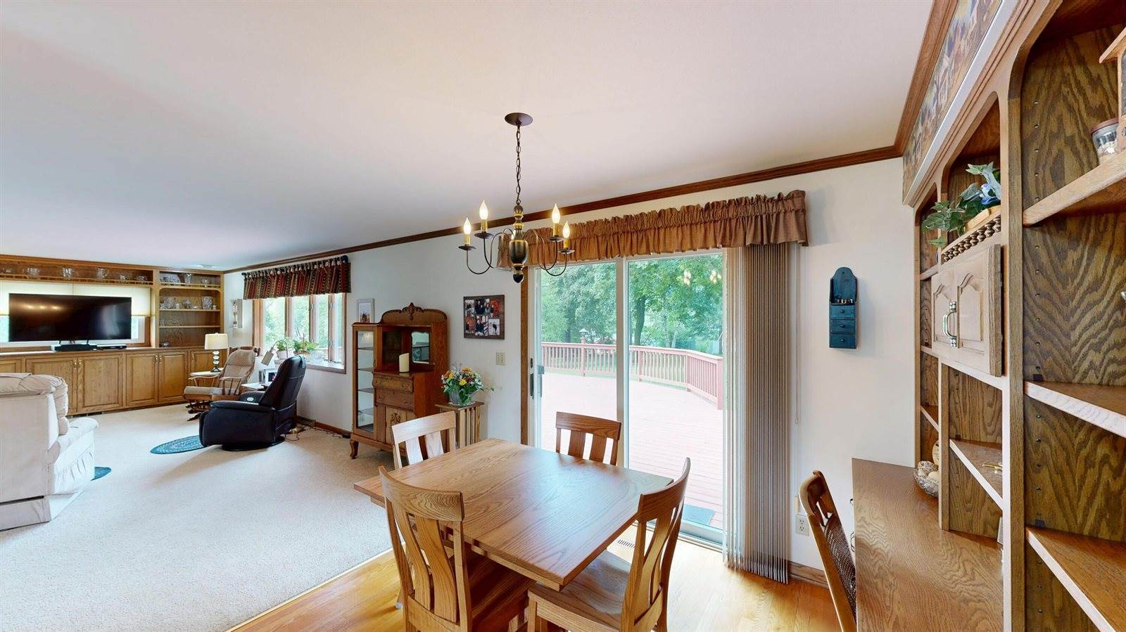 615 Nelson St, Fort Atkinson, WI 53538