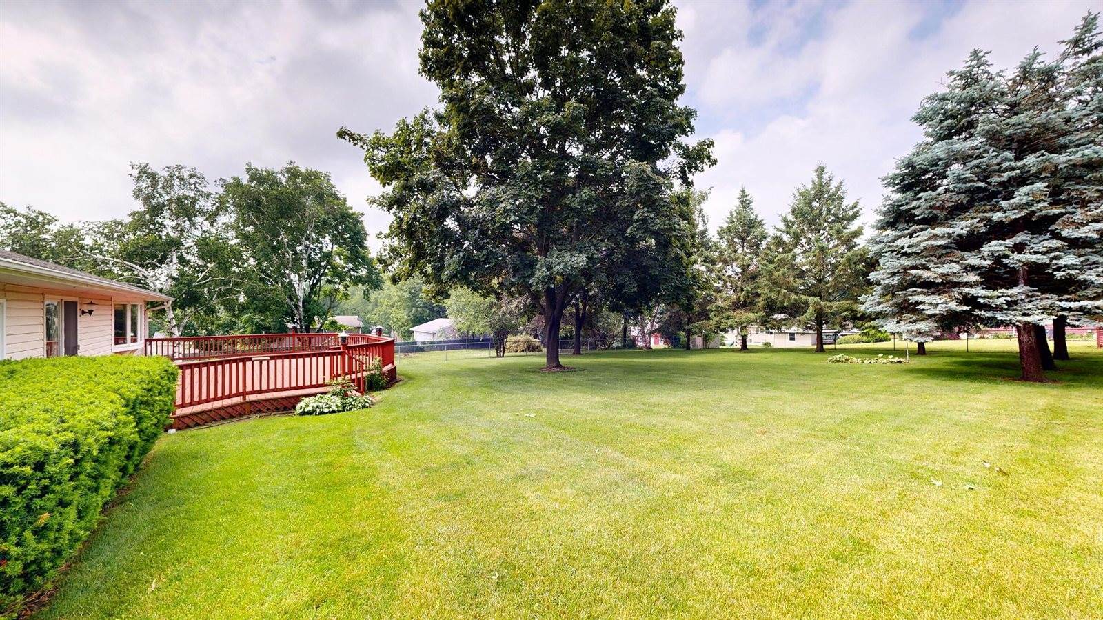 615 Nelson St, Fort Atkinson, WI 53538