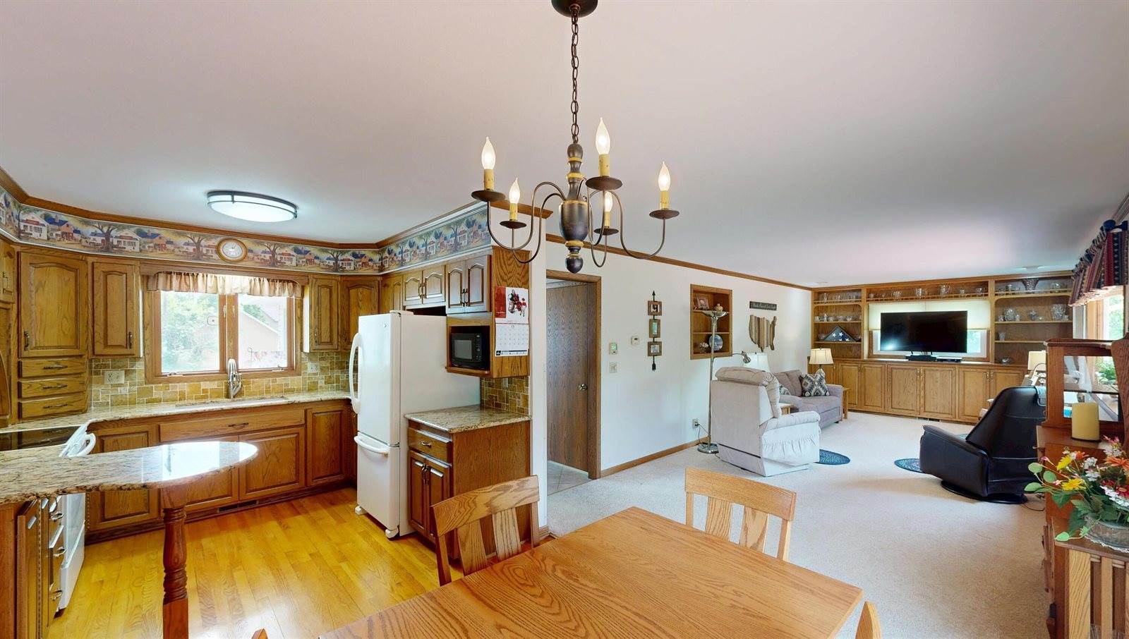 615 Nelson St, Fort Atkinson, WI 53538