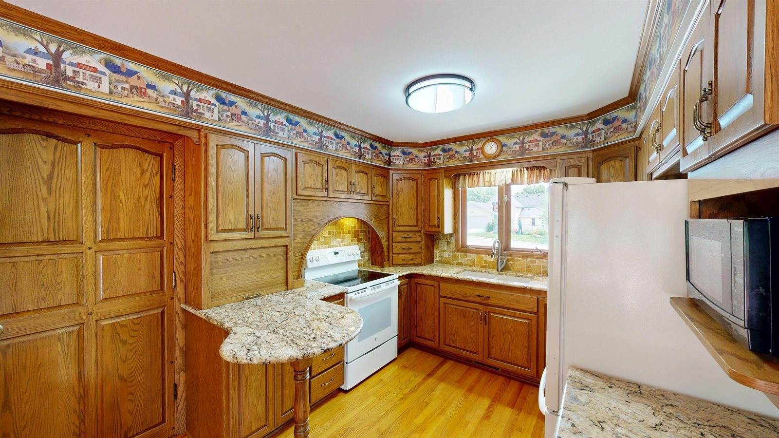 615 Nelson St, Fort Atkinson, WI 53538