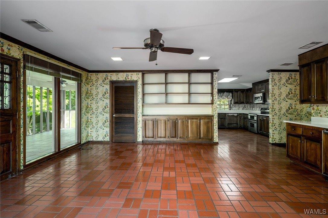 5204 Dove Creek Avenue, Northport, AL 35473