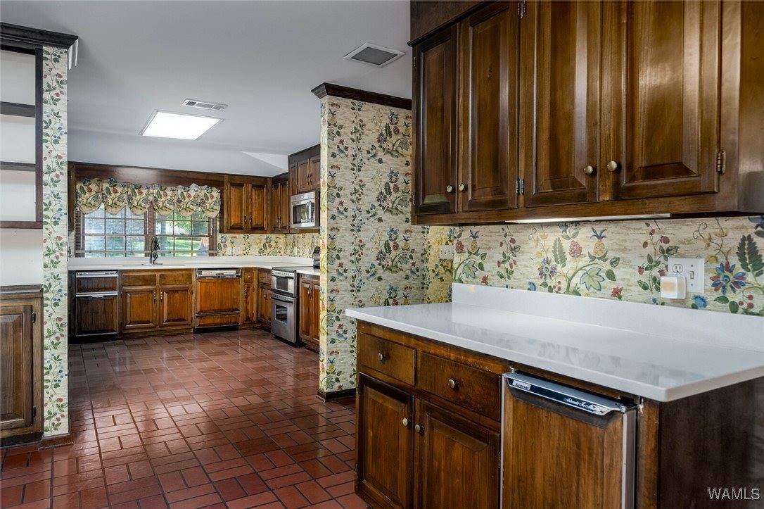 5204 Dove Creek Avenue, Northport, AL 35473